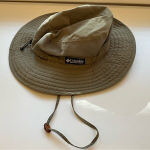 Light weight Columbia bora bora hat